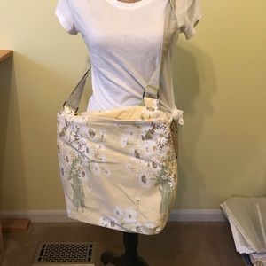 Crossbody hobo bag